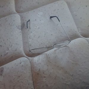 Glasses with unknown prescription